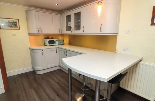 Pembroke Dock Cottage | CHERITON, pet friendly, character holiday cottage in Pembroke Dock