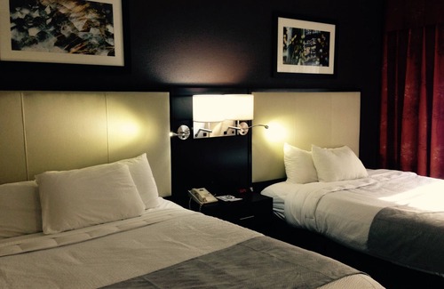Cherokee Hotel | Cherokee Grand Hotel