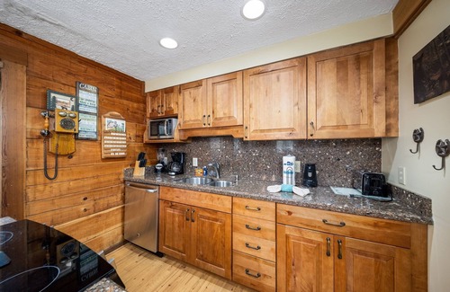 Chalet Village Cabin | Cherokee Winds 2 Bedroom Cabin by RedAwning