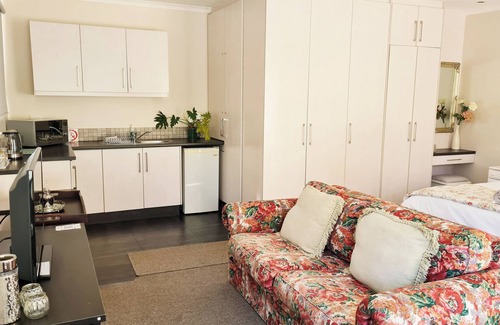 George House | Cherry Berry Guest House