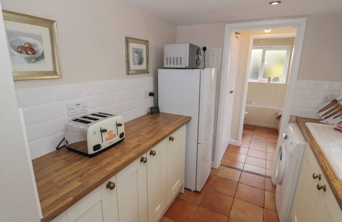 Stratford-upon-Avon Cottage | Cherry Blossom Cottage