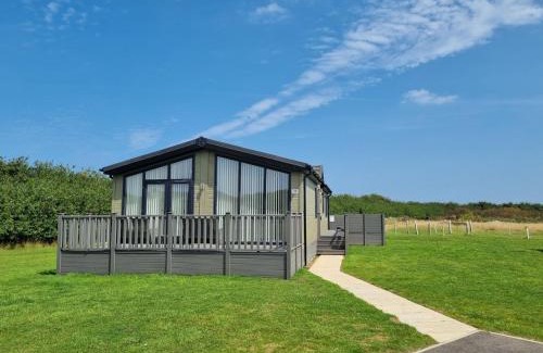 Fitling House | Cherry Blossom 38 Hot Tub