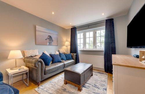 Adderstone House | Cherry Blossom