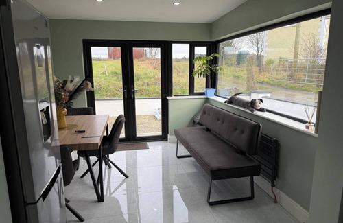 Enniskillen Cottage | Cherry Chirp Cottage in County Fermanagha