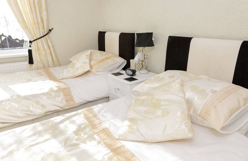 Folkestone Bed & Breakfast | Cherry Garden BnB