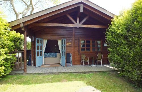 Swanage House | Cherry Log Cabin