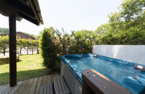 Swanage House | Cherry Log Cabin