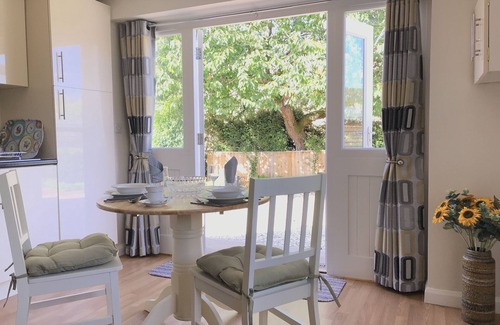 Chipping Norton Cottage | Cherry Tree Cottage - Private Detached Cottage