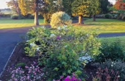 Craigavon House | Cherry Tree Cottage Hillsborough - Moira