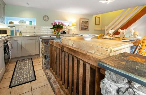 Cheddar House | Cherry Tree Cottage - Uk46659