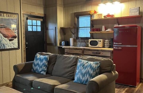 China Grove House | Cherry Treesort "Trevor's Layaway"