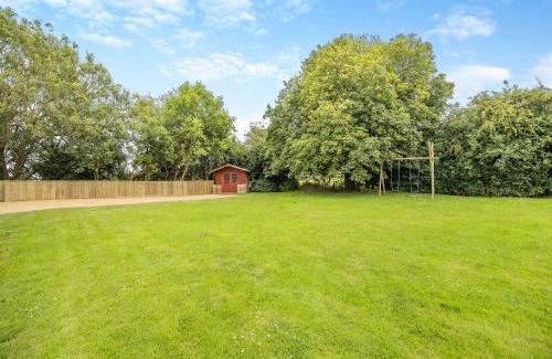 Burgh le Marsh House | Cherry - Uk47374