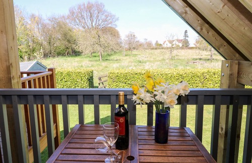 South Petherton Cottage | CHERRYWOOD BARN, pet friendly, with a garden in South Petherton