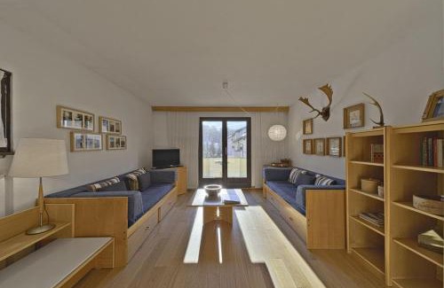 Celerina-Schlarigna Apartment | Chesa Chavriol - Celerina