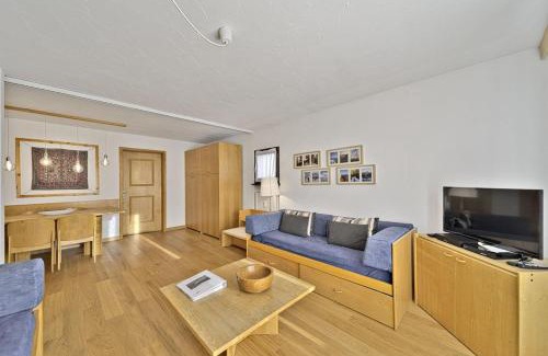 Celerina-Schlarigna Apartment | Chesa Chavriol - Celerina