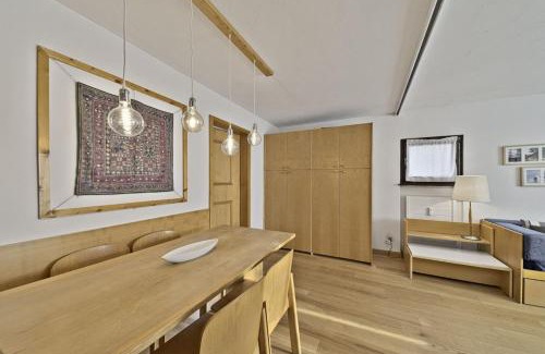 Celerina-Schlarigna Apartment | Chesa Chavriol - Celerina