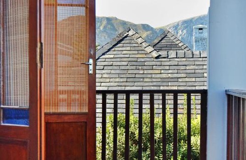 Hermanus Bed & Breakfast | Chesham House