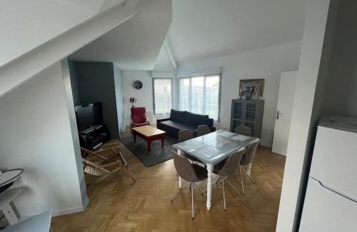 Chessy Apartment | Chessy-bourg , 5 minutes Disneyland