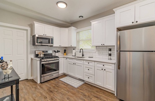 Chesterton Apartment | Chesterton Charmer: 2 Units in 1
