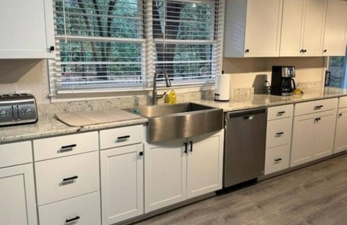 Southern Pines Cottage | Chestnut and Bay - perfect for equine and golf events - ask about discount