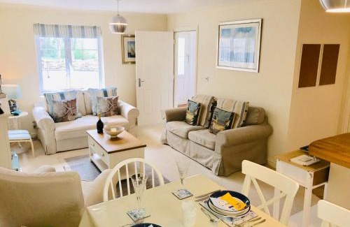 Shanklin House | Chestnut Cottage, Shanklin Rural Retreat