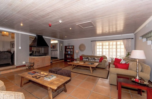 Hazyview Cabin | Chestnut Country Lodge