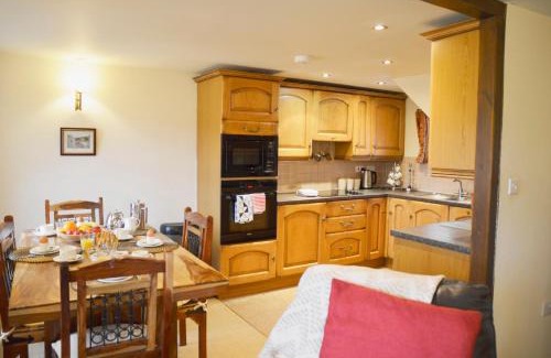 Alston House | Chestnut