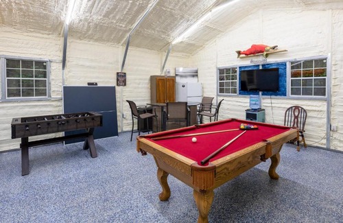 Topton Villa | Chestnut Lodge - Family Cabin on Lake Nantahala