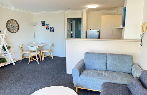 Surfers Paradise Apartment | Chevron Palms Holiday Apartments by Gold Coast Premium