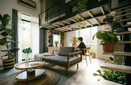 Lang Ha Apartment | Chewy Junior Place in Center-Green Balcony- FREE Airport Shuttle-Tours