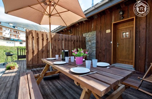 Albiez-Montrond House | Chez Charles - Albiez Montrond