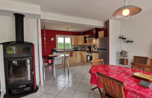 Guiler-sur-Goyen House | Chez DECKERVEILLANT Country house, near the sea (10 mn) and Quimper