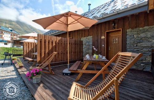 Albiez-Montrond House | CHEZ EUGENIE - ALBIEZ MONTROND