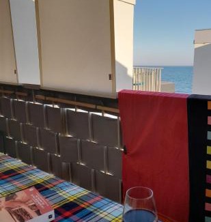 Palavas-les-Flots Apartment | Chez Isabelle et Virgile Bel appartement, avec vues, à 50m de la plage