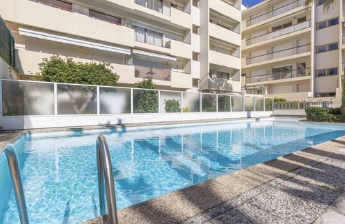 Cap-d'Antibes Apartment | Chez J-P - 100m beach 2-4pers terrace sea view pool garage