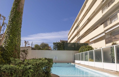 Cap-d'Antibes Apartment | Chez J-P - 100m beach 2-4pers terrace sea view pool garage