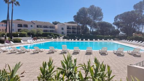 Valescure Apartment | Chez K&D Studio Mer avec piscine St Raphaël