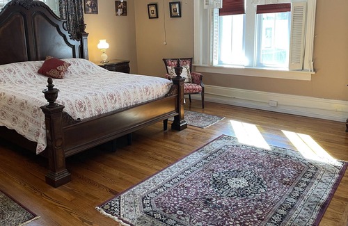 Reidsville Bed & Breakfast | Chez Lindsey Bed & Breakfast