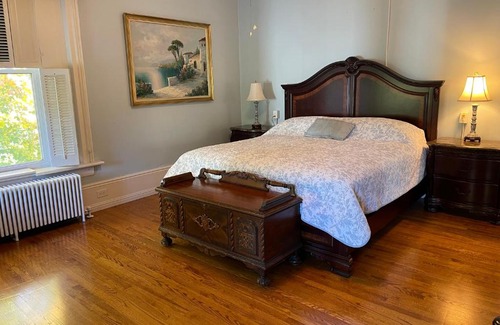 Reidsville Bed & Breakfast | Chez Lindsey Bed & Breakfast
