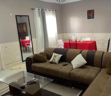 St. Louis House | Chez saly