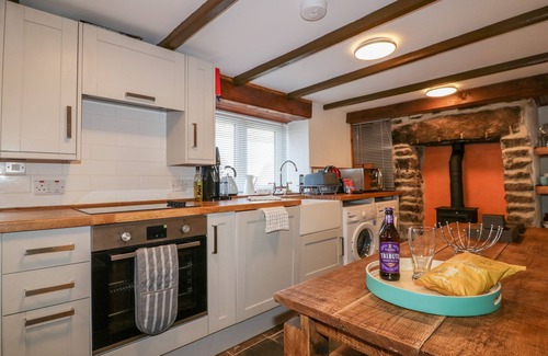 Pendeen Cottage | CHI LOWEN, pet friendly, character holiday cottage in Pendeen