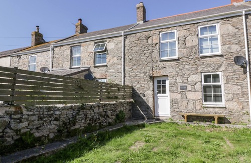 Pendeen Cottage | CHI LOWEN, pet friendly, character holiday cottage in Pendeen