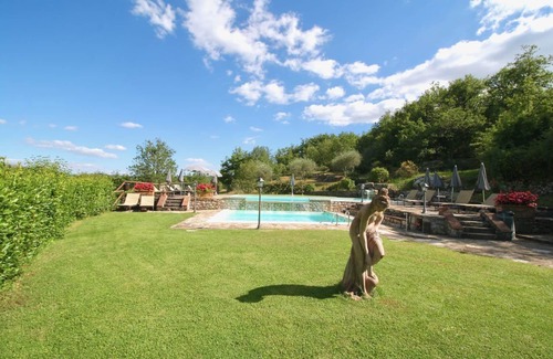 Gaiole in Chianti Villa | CHIANTIGAIO - Fourteen Bedroom Villa, Sleeps 28