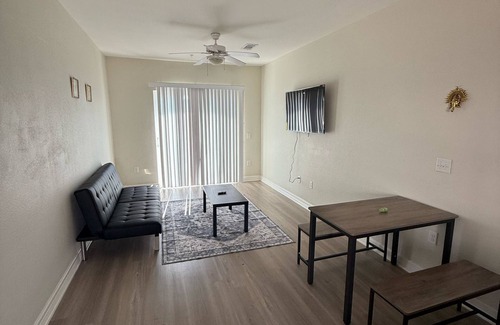 North Buttercup Creek Apartment | Chic 1-bedroom apartment in brilliant Cedar Park with fitness room, WiFi