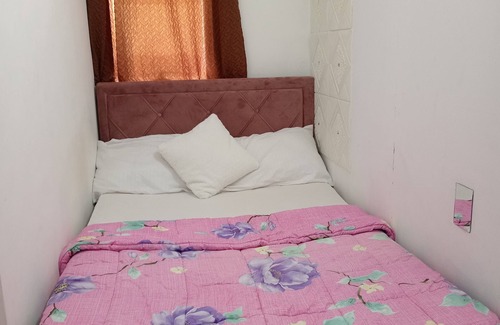 Madinat Zayed Apartment | Chic 1-bedroom apartment with WiFi and AC in awesome Abu Dhabi