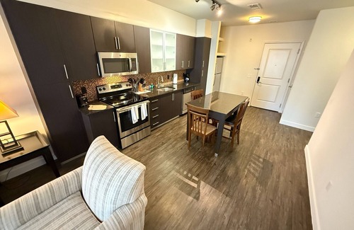 Radnor - Fort Myer Heights Apartment | Chic 1-bedroom apartment with fitness room, WiFi in enjoyable Arlington