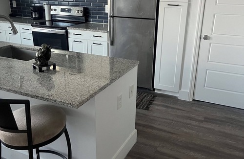 Castleberry Hill Apartment | Chic 1-bedroom apartment with fitness room and AC in vibrant Atlanta