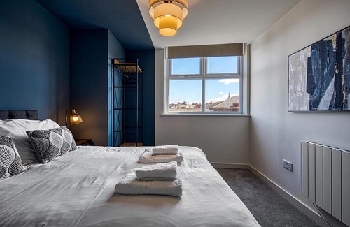 Southport Apartment | Chic 1 Bedroom Apartment in Southport