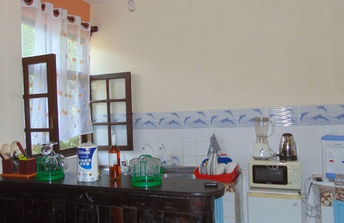 Malindi Apartment | Chic 1-bedroom apartment with WiFi, AC in welcoming Malindi