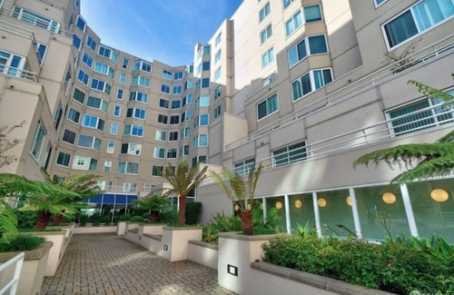 Telegraph Hill Apartment | Chic 1-bedroom with fitness room, suna and WiFi in brilliant San Francisco